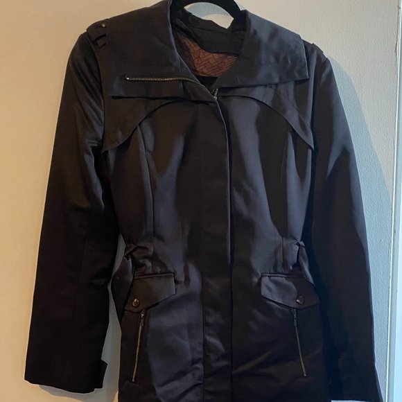 Layered Cole Haan Trench Coat with belt - size 8 - Picture 1 of 11
